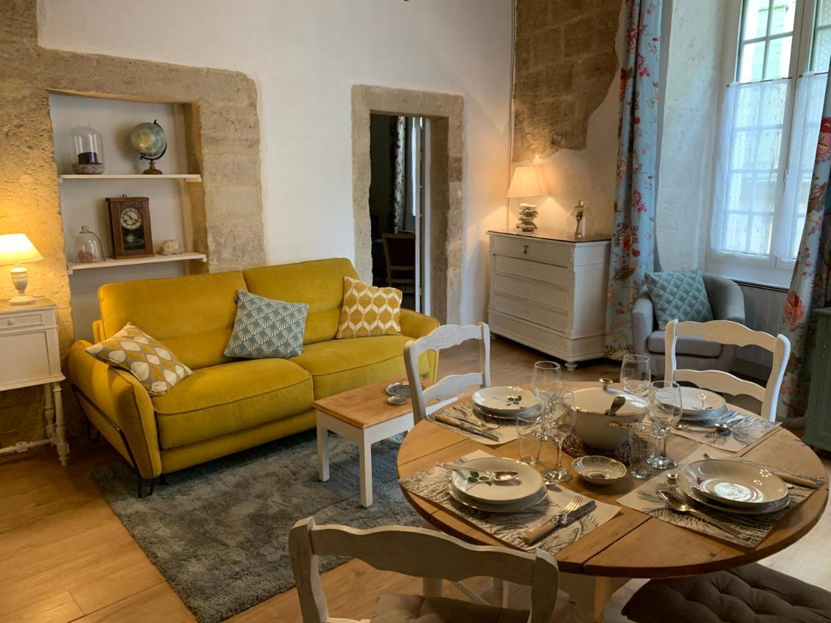 Appartement De Charme Dans Le Coeur Historique D'Uzès Dış mekan fotoğraf